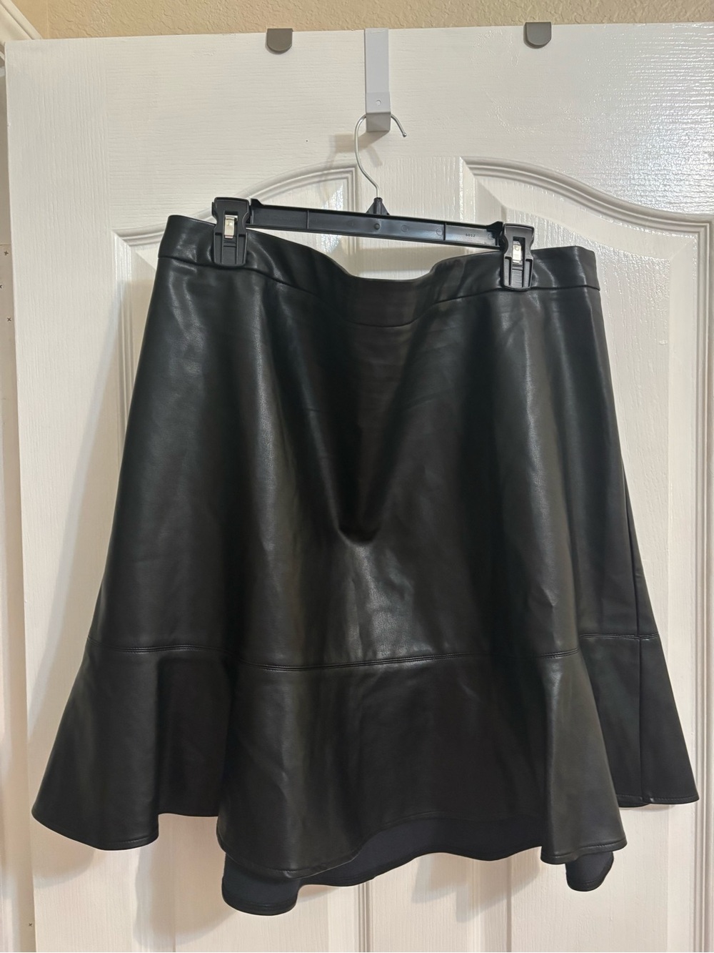 Eloquii elements Black Faux Leather A-Line Flared Skirt size 18